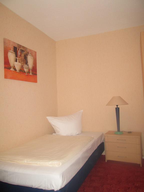 Gruener Baum Nuernberg Brunn Otel Dış mekan fotoğraf