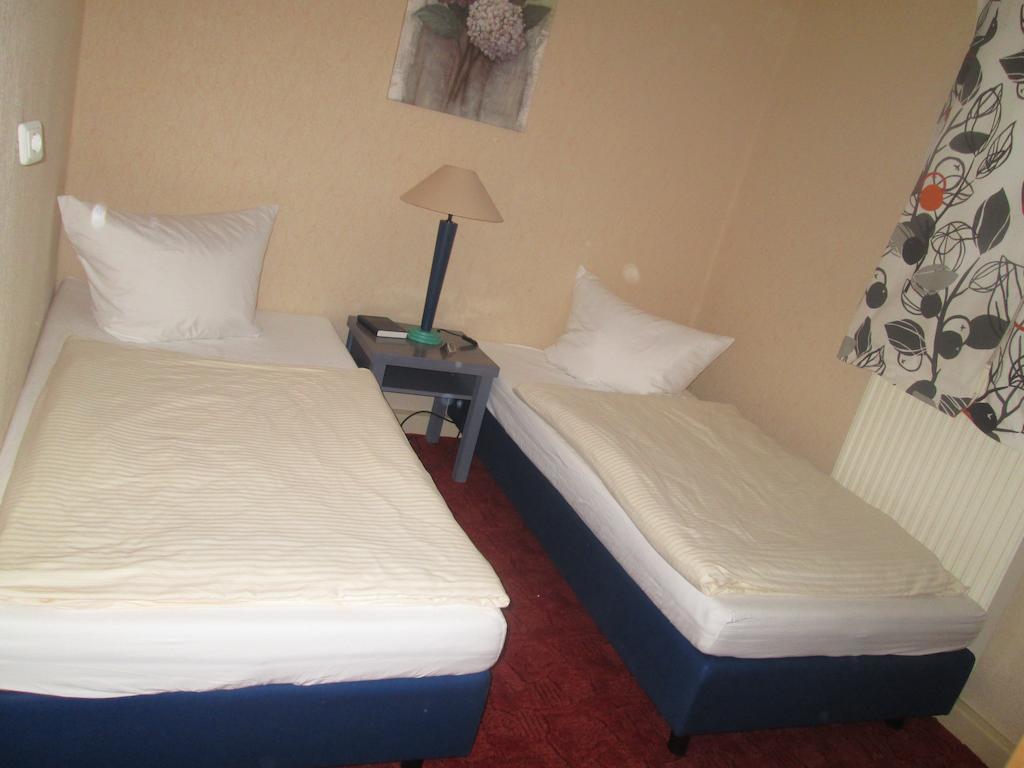 Gruener Baum Nuernberg Brunn Otel Dış mekan fotoğraf